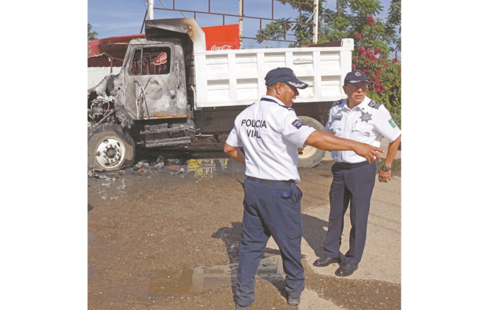El sindicato mantiene gran presencia en Oaxaca, donde ha realizado protestas y bloqueos en los que ha quemado camiones de carga para ejercer presión. FOTOS: ARCHIVO EL UNIVERSAL