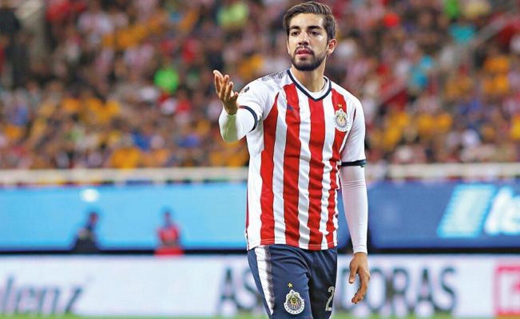 Pizarro, en Chivas o a la Eredivisie