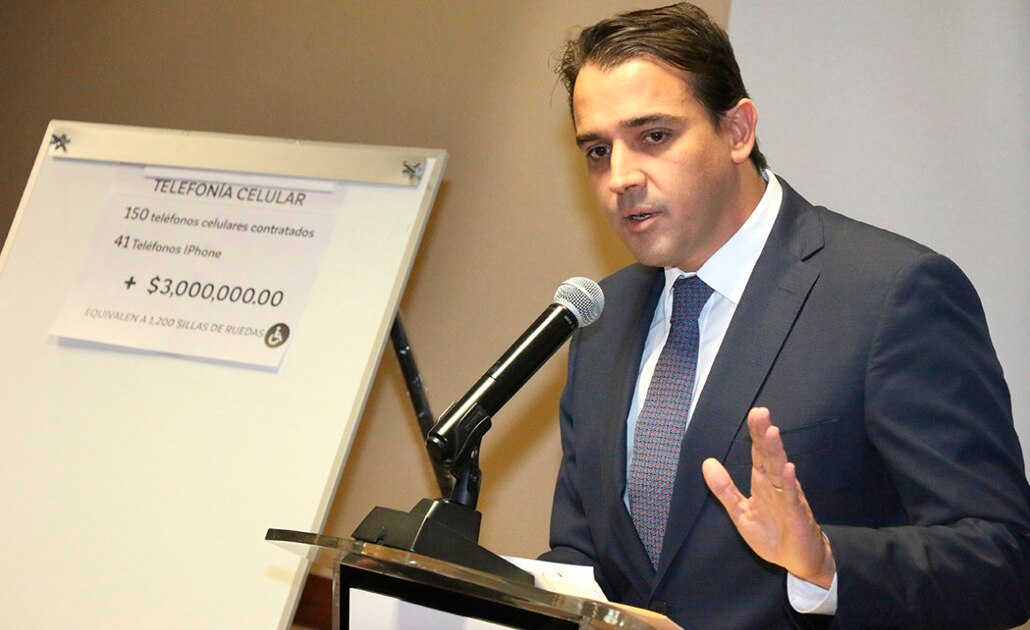 Administración pasada gastó 3 mdp en telefonía celular