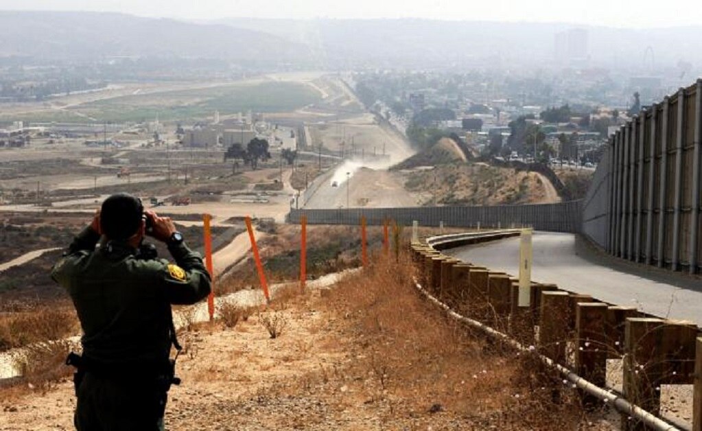 Guardia Nacional vigilará frontera hasta que haya muro: Trump