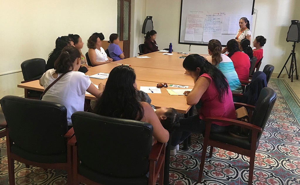 Invitan a grupos de apoyo y reflexión para mujeres 
