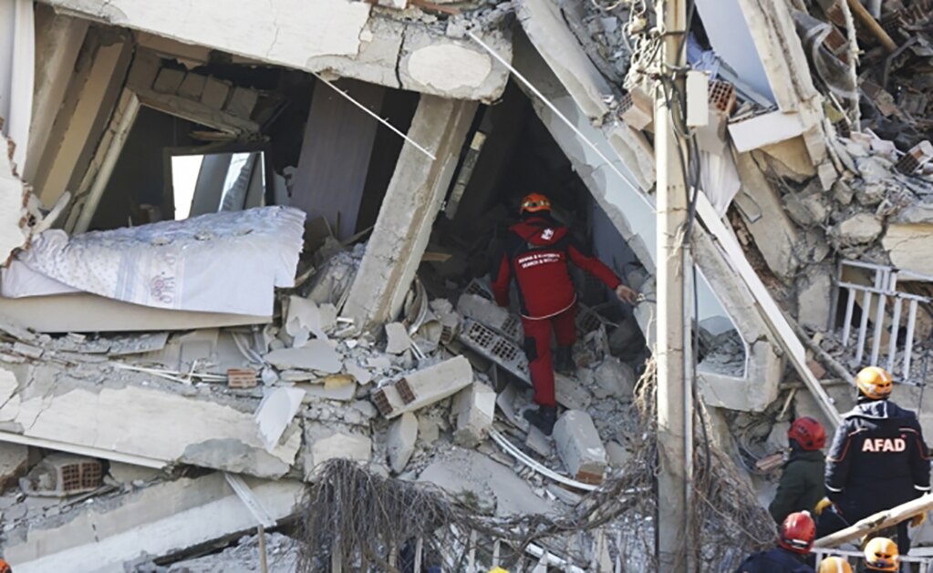 Nuevo sismo de magnitud 5.1 golpea zona afectada de Turquía