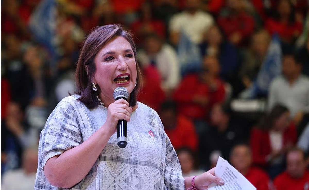 La abanderada de la alianza opositora, Xóchitl Gálvez, reiteró que el INE está obligado a sancionar el desvío de recursos públicos en favor de la candidata oficial. Foto: Berenice Fregoso/EL UNIVERSAL