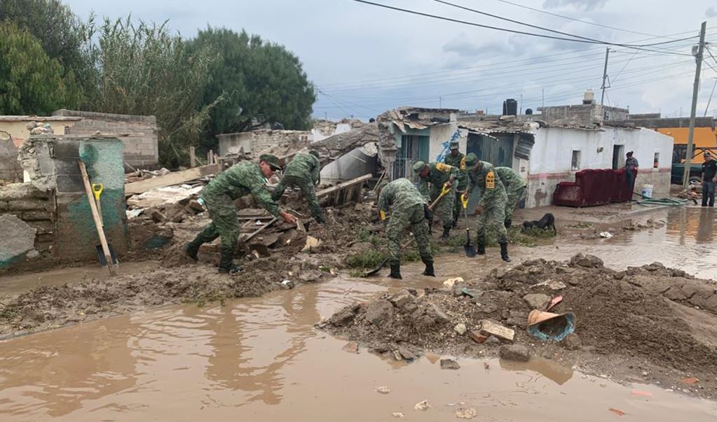 Protección Civil Estatal entregó 400 cobijas a afectados por lluvias
