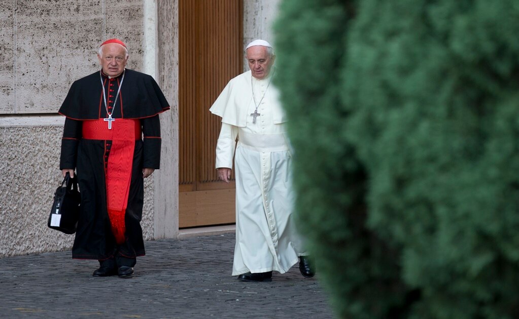 El cardenal italiano Ricardo Ezzati y el papa Francisco. (Foto: Archivo )