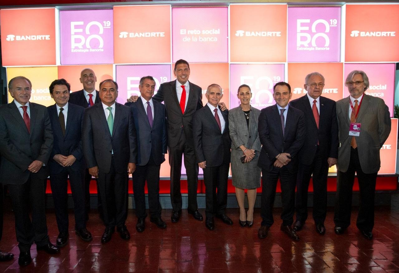 Gobernador asiste a foro Estrategia Banorte 2019