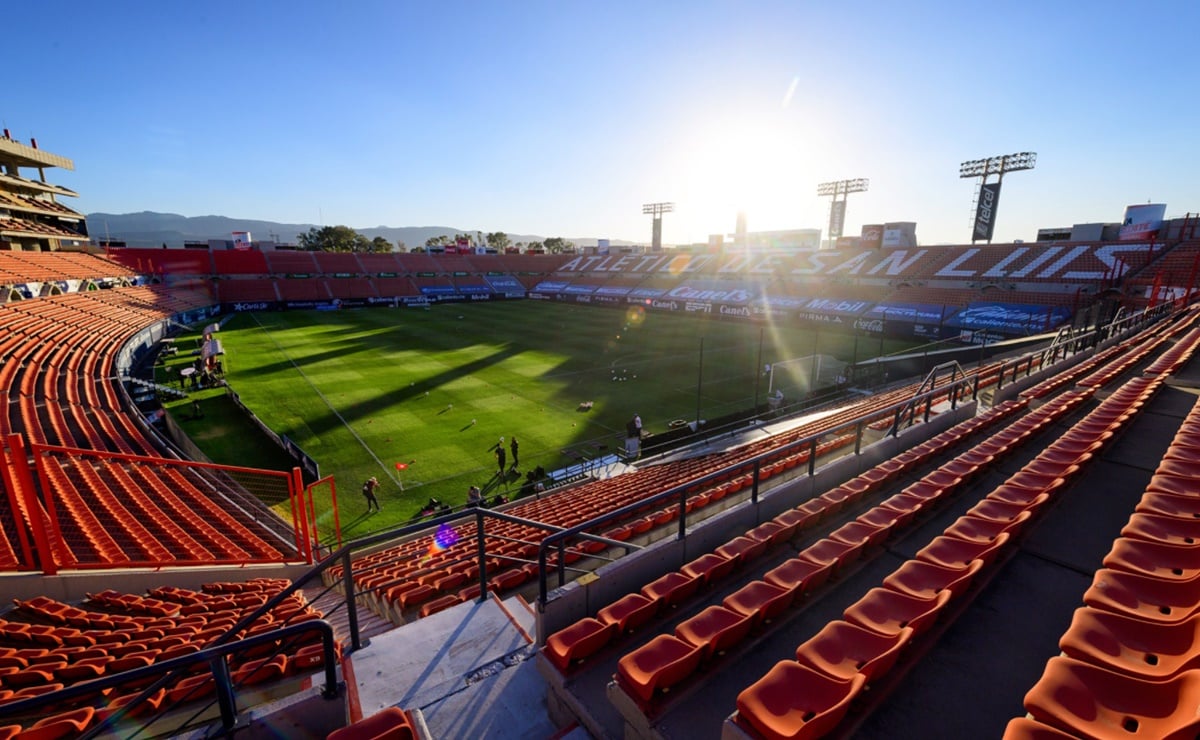 Barra del Atlético de San Luis organiza colecta de juguetes por el Día del Niño