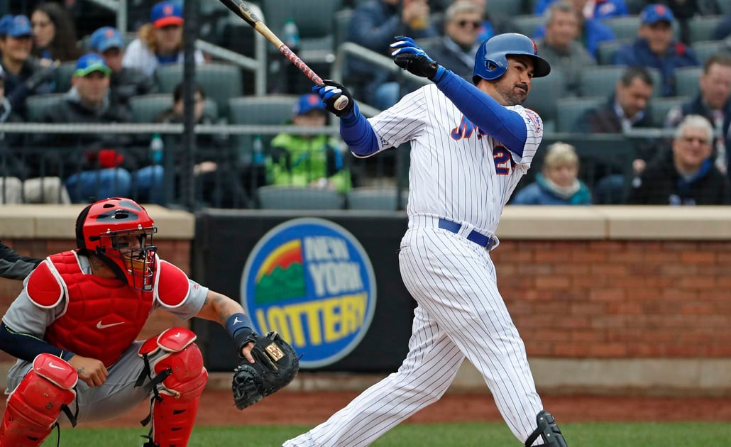 Adrián González batea un hit en triunfo de los Mets