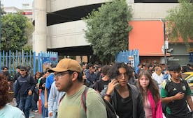 En tensión y tristeza, así vive la comunidad de la UASLP el luto tras muerte de estudiante