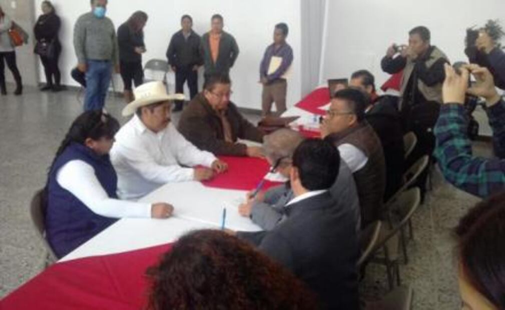 Continúan registros de candidatos en el PRI; 59 mujeres buscan ser aspirantes