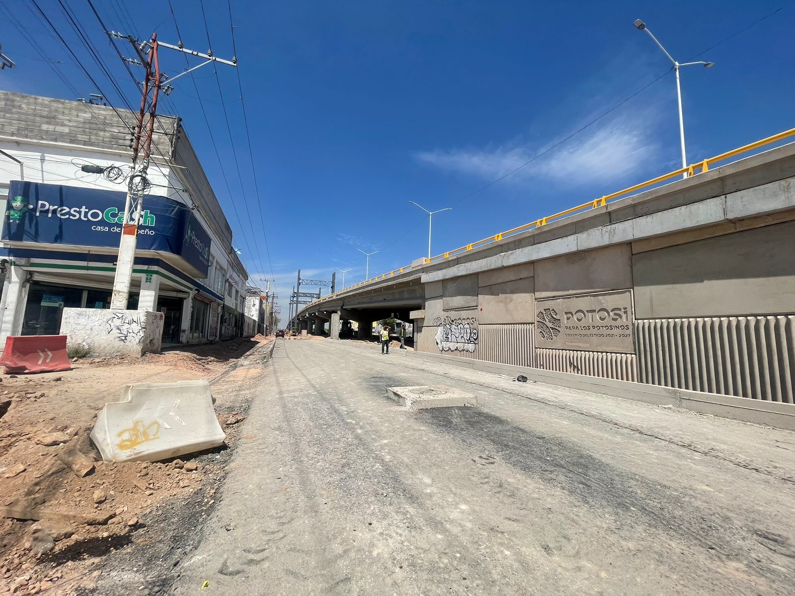 Puente atirantado de la calle 71 tiene que entregarse antes de que concluya marzo: Seduvop. Foto: EL UNIVERSAL San Luis Potosí