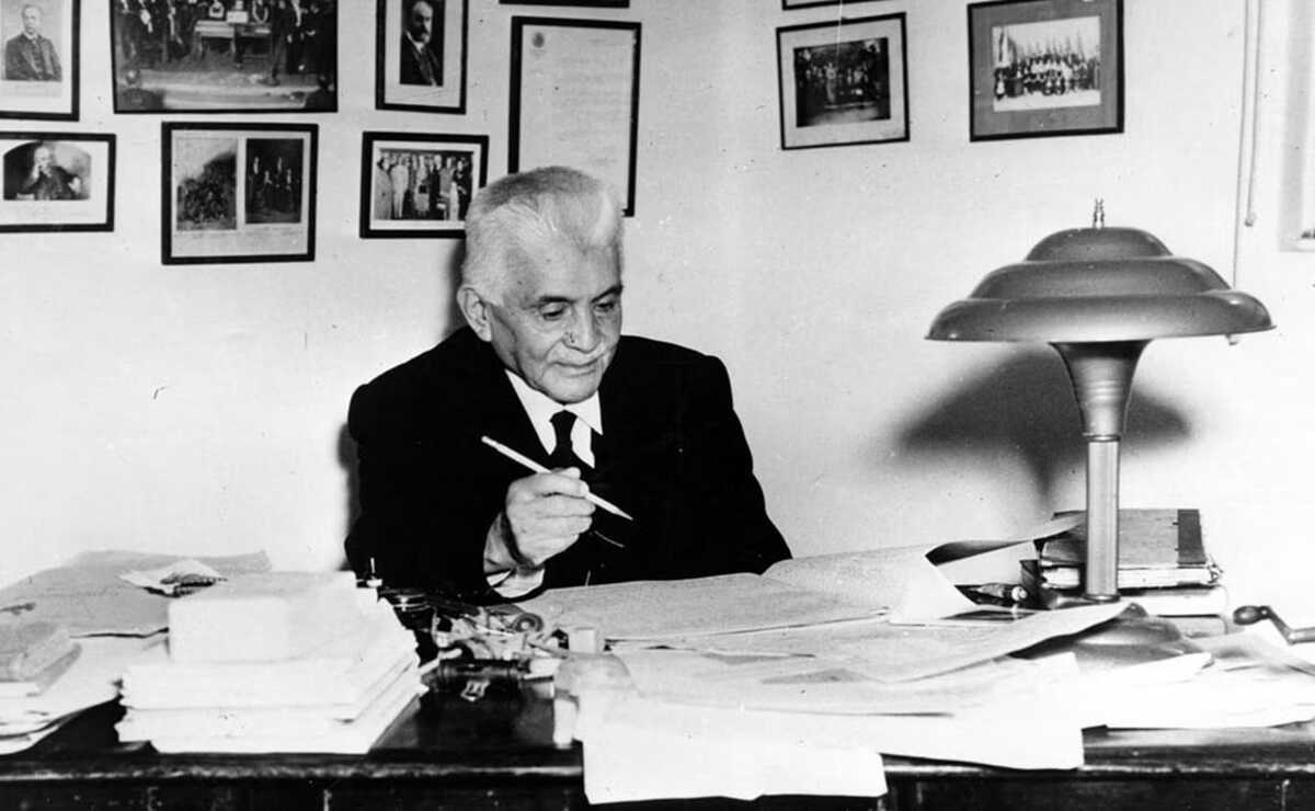 Julián Carrillo Trujillo, potosino reconocido a nivel internacional al ser quien descubrió el Sonido 13