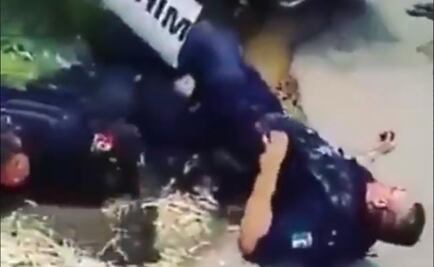 Vuelca patrulla y se burlan de policías accidentados en Puebla