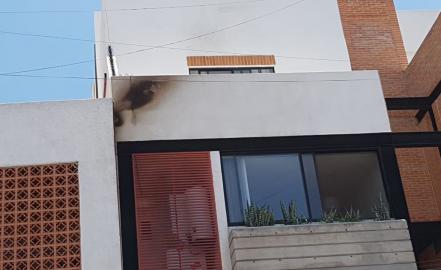 Flamazo en casa habitación, sólo daños