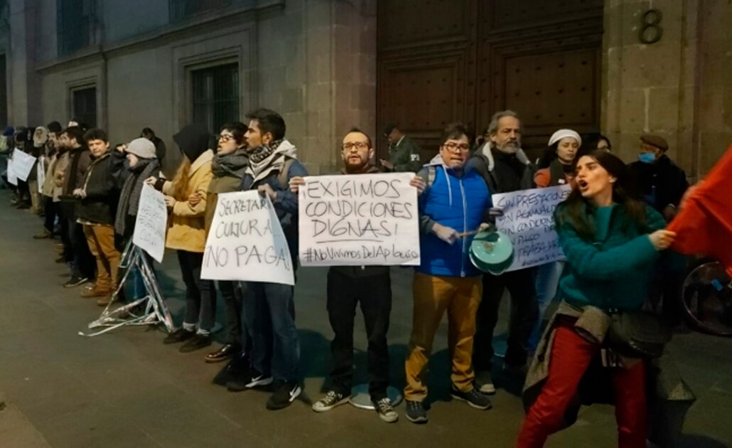 Gobierno de la CDMX se compromete a pagar a artistas entre hoy y mañana