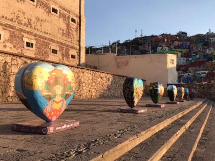 Con corazones gigantes, promueven Pueblos Mágicos de San Luis Potosí