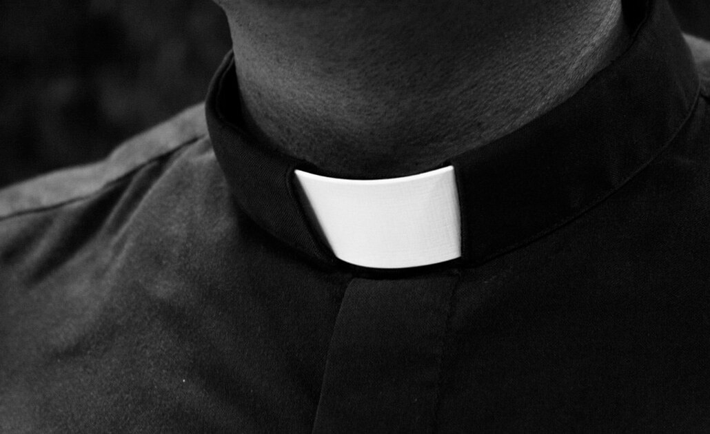 Sacerdotes señalados de abusos viven en EU sin supervisión