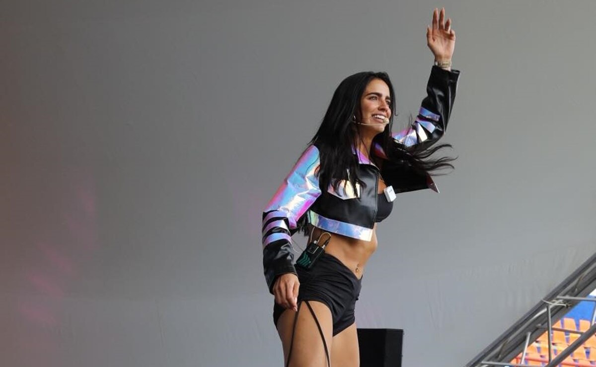 Bárbara de Regil anuncia clase en SLP. Foto: Fb. Bárbara de Regil