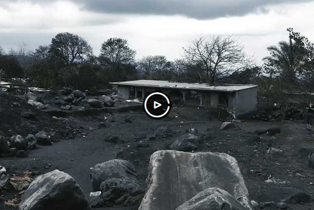 Tristeza en Guatemala: aún buscan restos de sus familiares tras erupción