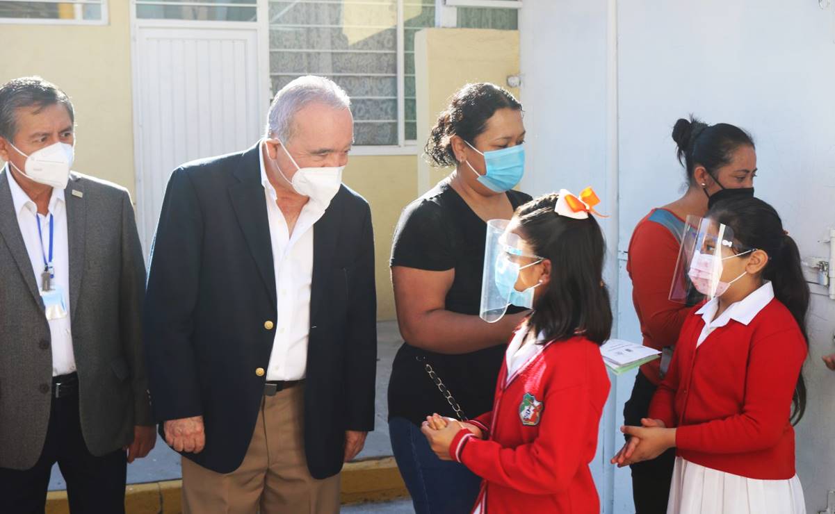 Tras regreso a las aulas, autoridades supervisan planteles de SLP