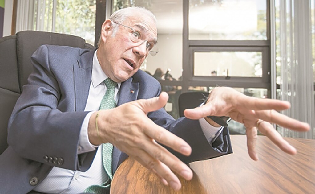 "AMLO debe dar certeza a inversionistas", afirma Gurría