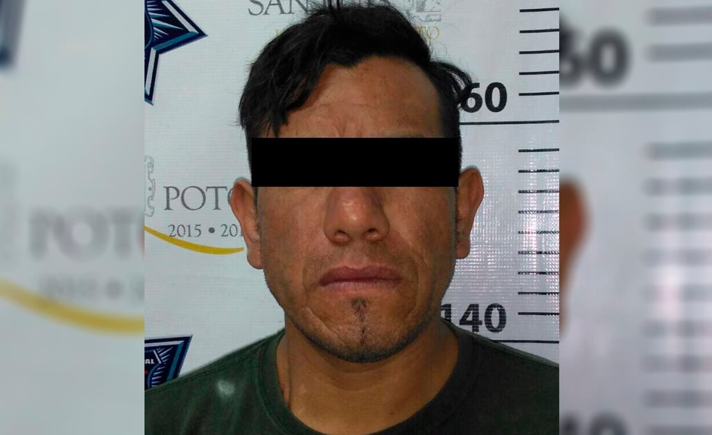 Detiene a sujeto que manejaba vehículo con reporte de robo
