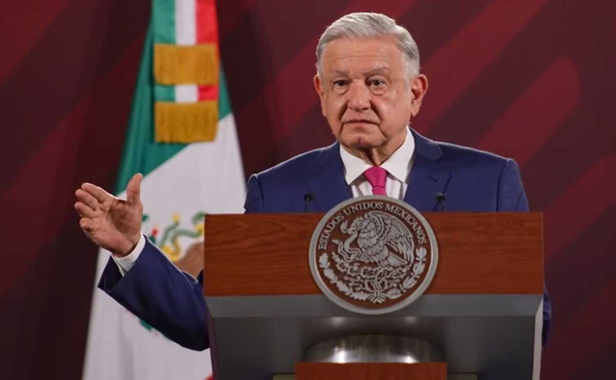 AMLO pone pausa a comentarios sobre Xóchitl Gálvez; considera que medidas del INE violan sus derechos