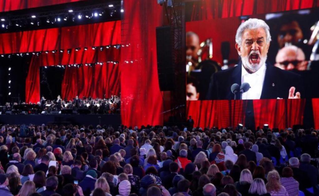 Plácido Domingo comienza la fiesta mundialista en Rusia