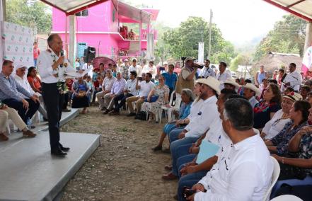 El desarrollo debe llegar a todo SLP: Carreras López