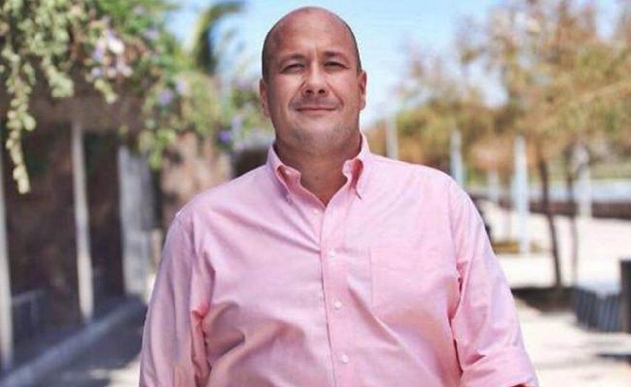 El desabasto de gasolina en Jalisco es una crisis que requiere seriedad, revira Enrique Alfaro