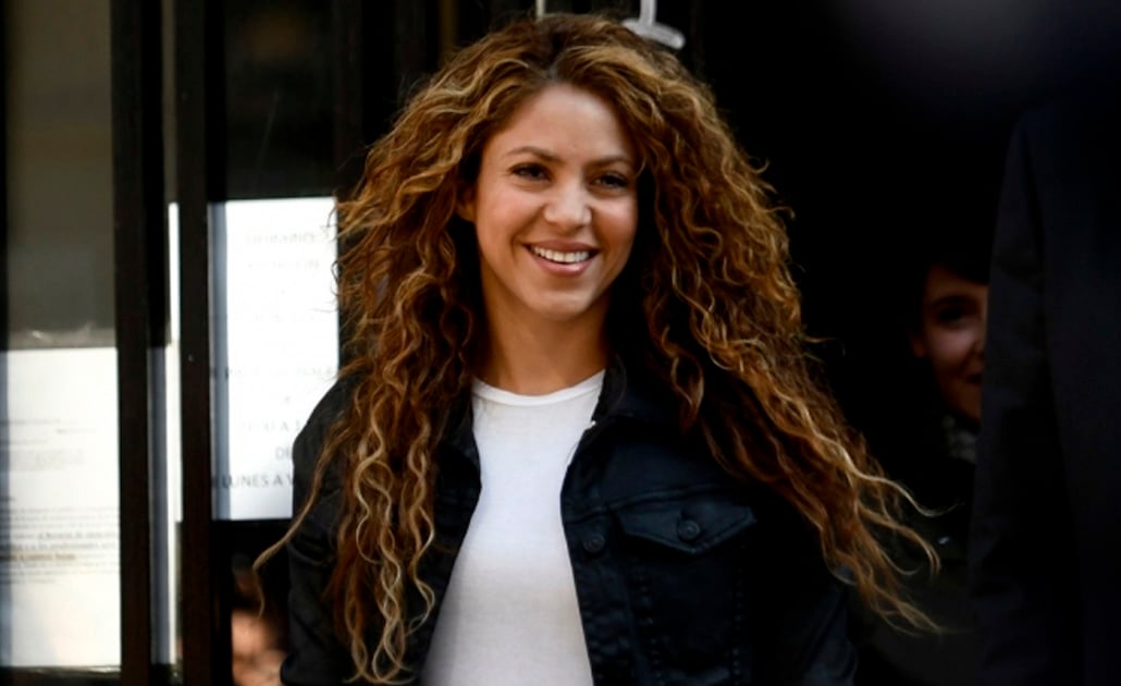 Shakira canta ante juez y niega plagio de "La bicicleta"