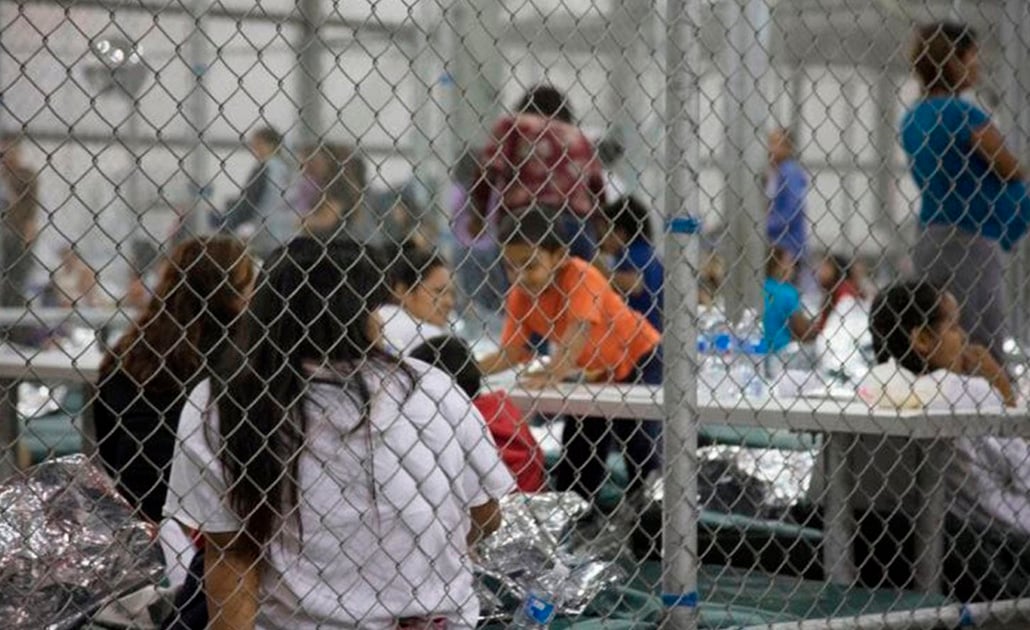 Niños migrantes separados de su padres en frontera México-EU, con estrés postraumático: informe