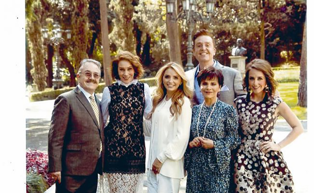 Angélica Rivera se queda a vivir en México