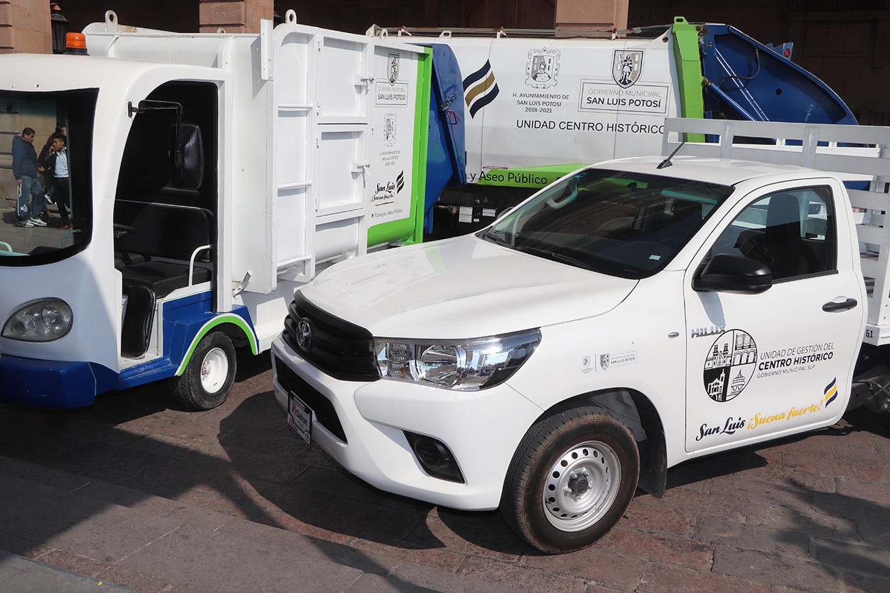 Ayuntamiento capitalino entrega nuevo equipamiento para mantenimiento del Centro Histórico