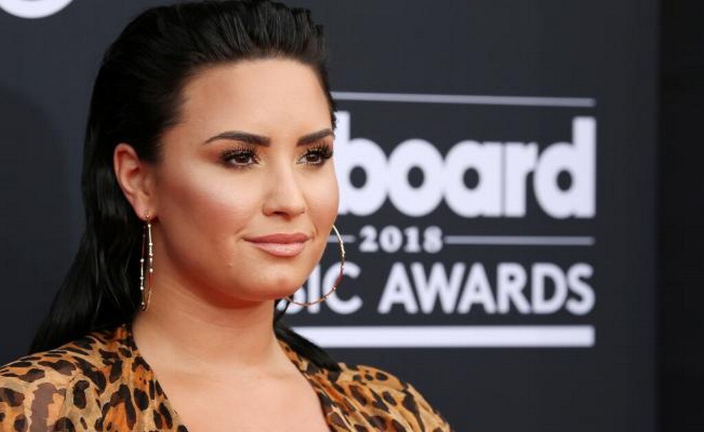  Demi Lovato está "despierta" y con su familia tras aparente sobredosis
