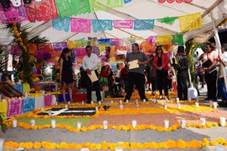 Con éxito llevan a cabo Concurso de Altares de Muerto en SGS