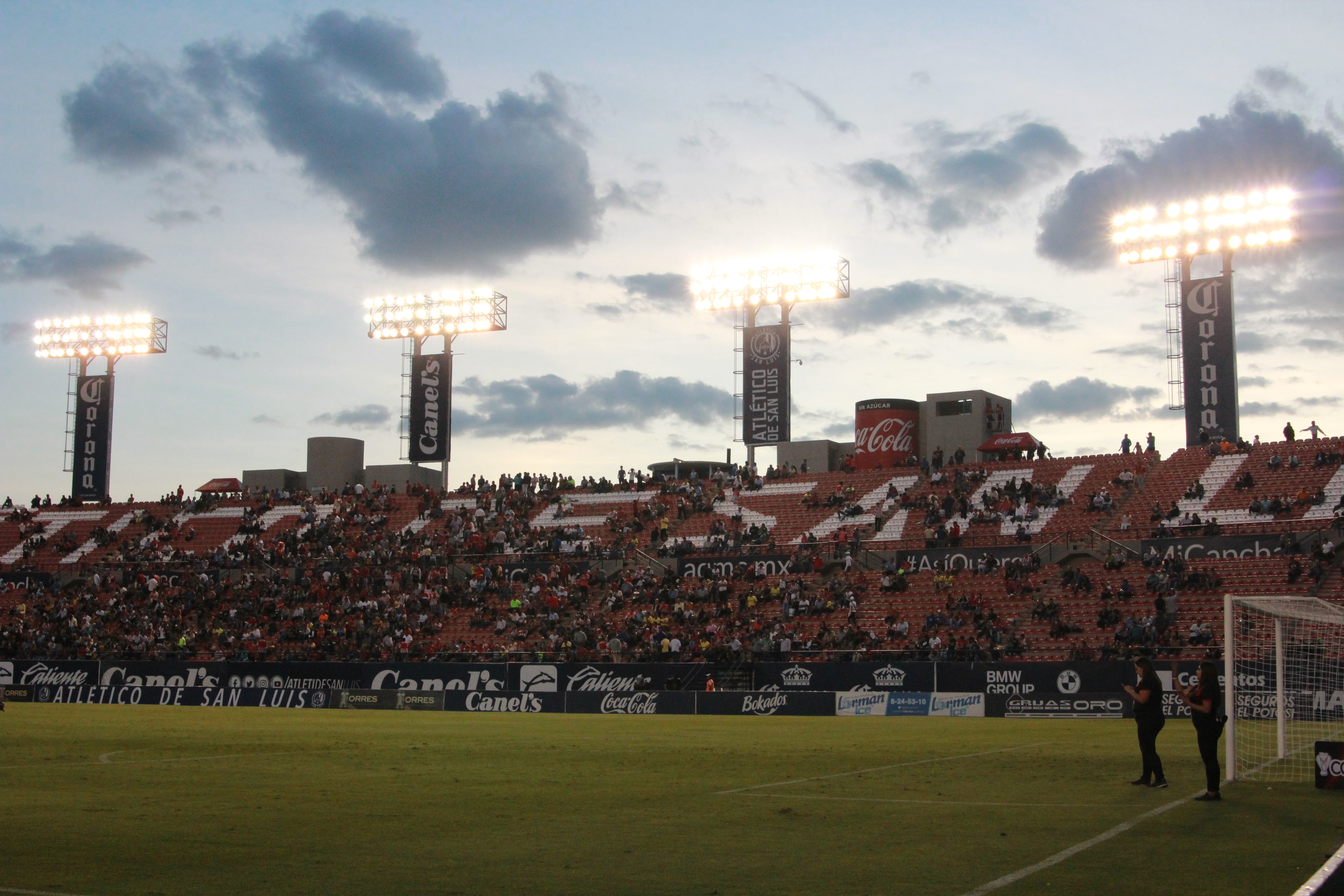 Aficionado fallece en el Estadio Alfonso Lastras