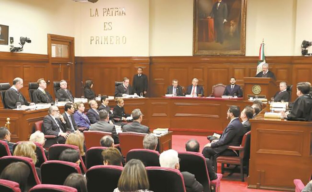 El presidente Andrés Manuel López Obrador acudió al último informe de labores del ministro presidente de la SCJN, Luis María Aguilar Morales. Foto: LUCÍA GODÍNEZ. EL UNIVERSAL