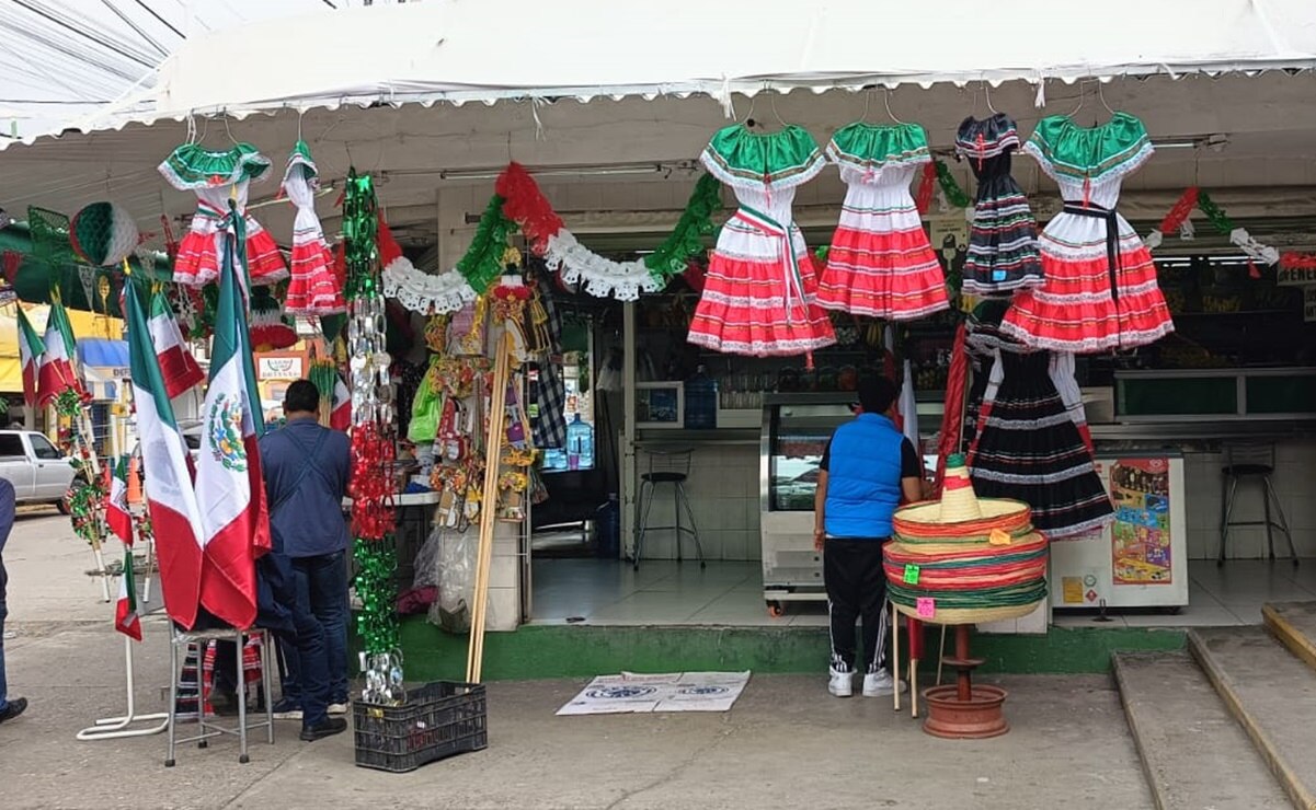 Mercado República de SLP se viste de verde, blanco y rojo por las fiestas patrias