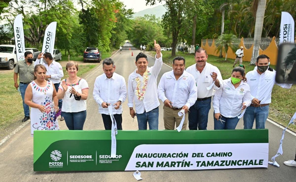Inaugura Ricardo Gallardo carreteras en la Huasteca; invertirá 500 mdp en nuevas vías