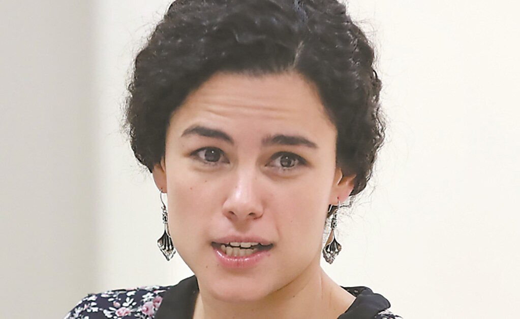 Sindicatos se deben democratizar, dice Luisa María Alcalde