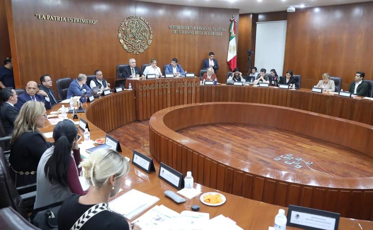 Entre cuestionamientos se desarrolló segundo día de comparecencias del Segundo Informe en el Congreso de SLP