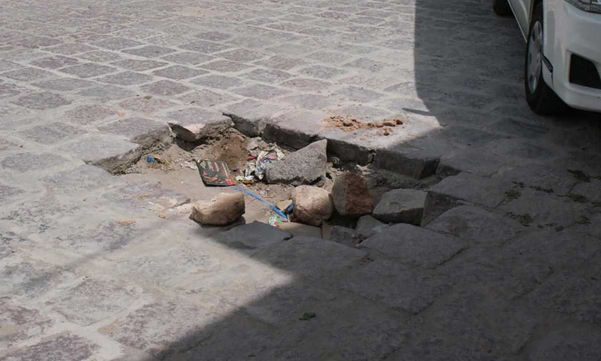 Aumenta riesgo de colapso en calles potosinas