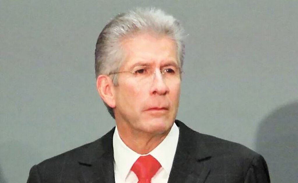 Investigan a Ruiz Esparza; presumen corrupción