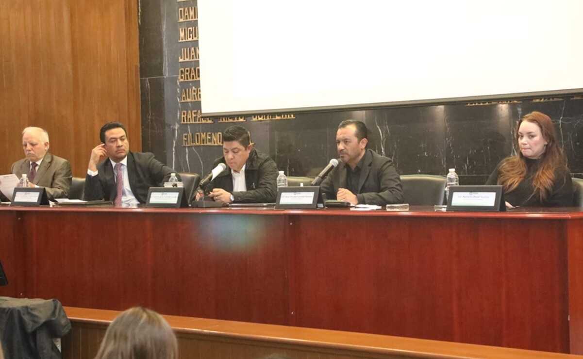 Exhorta Gallardo a funcionarios de SLP planear gastos y evitar problemas financieros a fin de año