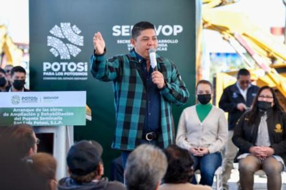 Se acabará la pestilencia de aguas negras en avenida Seminario, promete Gallardo