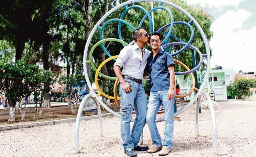 “Nos pedían pruebas de nuestra identidad gay”