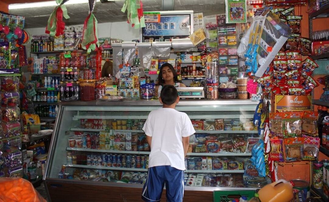 Por inflación, potosinos sacrifican sus salidas al cine y reuniones para ajustar gastos. Foto: Nancy Lizet Hernández