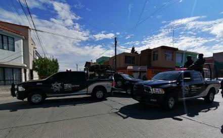 Atacan con arma blanca a dos policías en unidad habitacional de Soledad