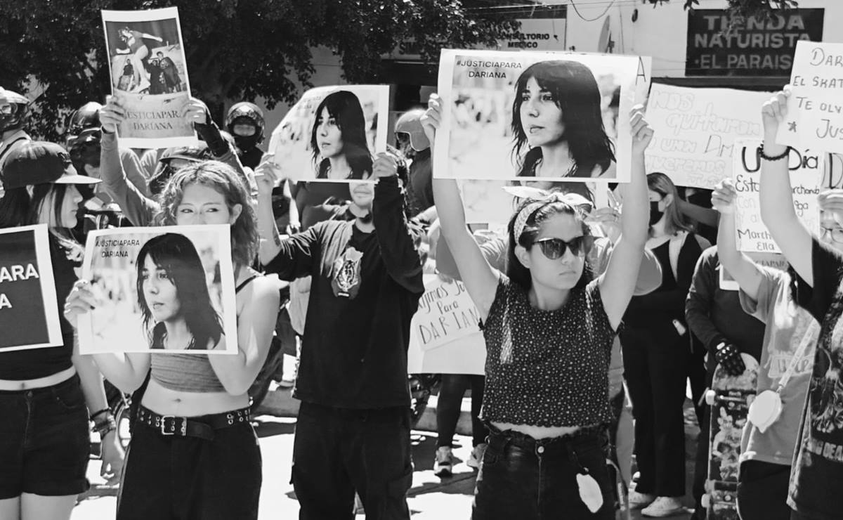 Finalmente familia y amigos de Dariana le dieron el último adiós, tras el terrible asesinato de la joven de 23 años. Foto: Jazmín Ramírez